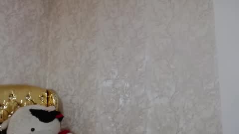 Snapshot of graceblu chatting on 09/27/25, 03:44 Grace online show from 09/27/25, 03:44