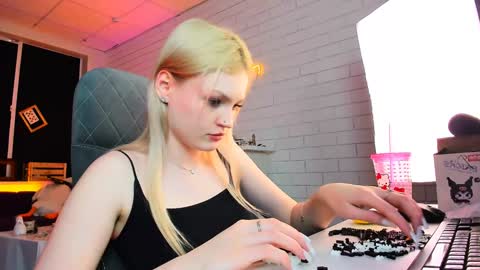 Grace Glamour online show from 01/09/25, 11:36