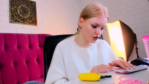 Grace Glamour online show from 01/13/25, 11:41