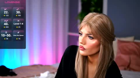 Snapshot of gracianelee chatting on 01/15/25, 10:13 Grace online show from 01/15/25, 10:13