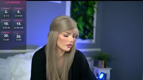 Grace online show from 02/28/25, 12:43