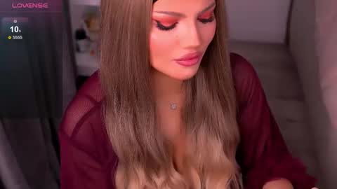 Snapshot of gracianelee chatting on 09/30/25, 01:27 Grace online show from 09/30/25, 01:27