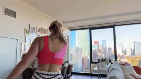 Gracie Mae online show from 10/30/25, 08:31