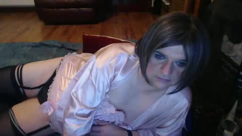 Snapshot of grainnetv chatting on 12/14/24, 09:18 grainnetv online show from 12/14/24, 09:18