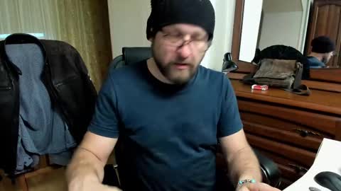 Snapshot of grandor_m chatting on 03/08/25, 02:51 Anthony online show from 03/08/25, 02:51