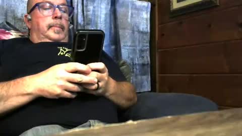 granitebuckeye1969 online show from 10/18/25, 12:02