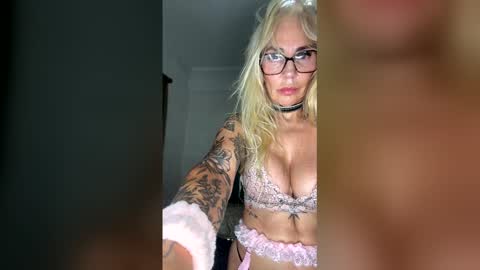 Antzella Granny online show from 04/28/26, 02:38