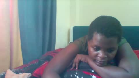 Snapshot of grannylover_ chatting on 02/15/25, 10:00 grannylover_ online show from 02/15/25, 10:00