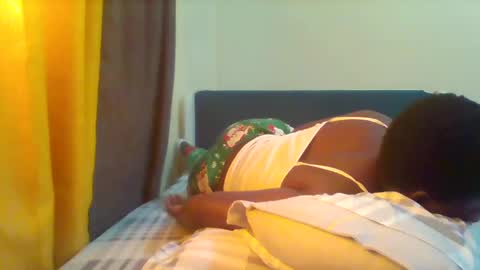 Snapshot of grannylover_ chatting on 02/20/25, 12:36 grannylover_ online show from 02/20/25, 12:36