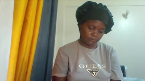Snapshot of grannylover_ chatting on 02/25/25, 02:36 grannylover_ online show from 02/25/25, 02:36