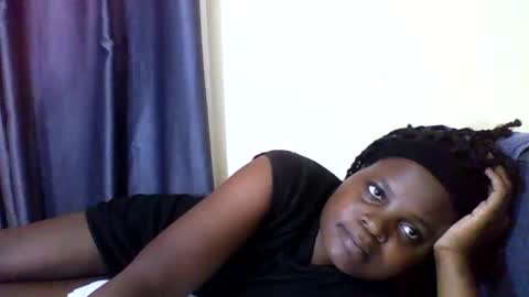 Snapshot of grannylover_ chatting on 09/30/25, 07:13 grannylover_ online show from 09/30/25, 07:13