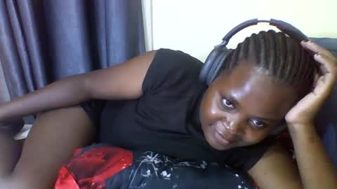 Snapshot of grannylover_ chatting on 10/14/25, 06:31 grannylover_ online show from 10/14/25, 06:31