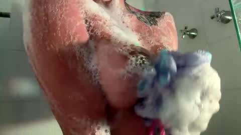 grayce blossoms24 online show from 10/20/25, 09:48