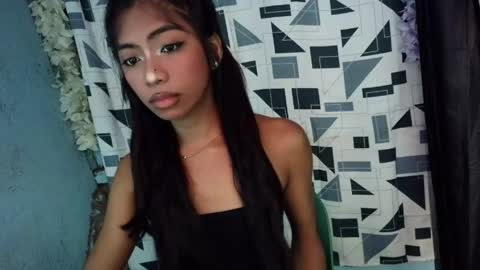 Kaira online show from 04/22/26, 10:11