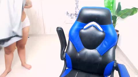 Snapshot of grecia_millercol chatting on 12/10/24, 01:43 grecia_millercol online show from 12/10/24, 01:43