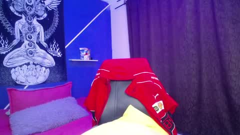 Snapshot of greeicy_love2 chatting on 02/05/25, 03:13 greeicy_love2 online show from 02/05/25, 03:13