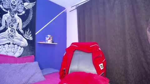 Snapshot of greeicy_love2 chatting on 02/14/25, 03:43 greeicy_love2 online show from 02/14/25, 03:43