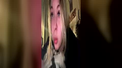 Lina 3 online show from 06/28/26, 10:49