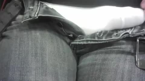 Snapshot of green_robin_hood chatting on 12/03/24, 04:39 Green Robin Hood online show from 12/03/24, 04:39