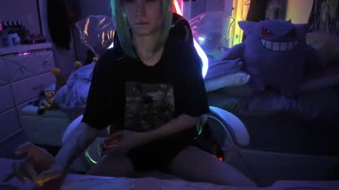 Snapshot of greeneyedlovexo chatting on 09/25/25, 06:06 GreenEyedLovexo online show from 09/25/25, 06:06