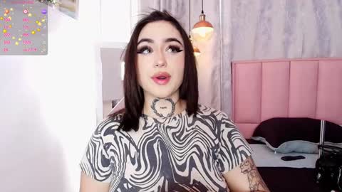 Snapshot of greennbella chatting on 12/17/24, 06:53 online show from 12/17/24, 06:53