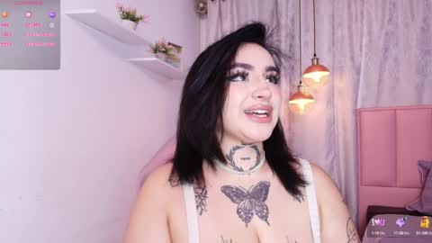 Snapshot of greennbella chatting on 12/30/24, 07:11 online show from 12/30/24, 07:11