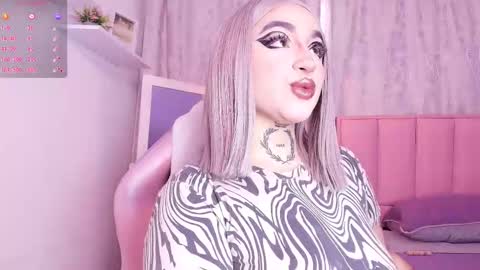 Snapshot of greennbella chatting on 02/14/25, 07:12 online show from 02/14/25, 07:12