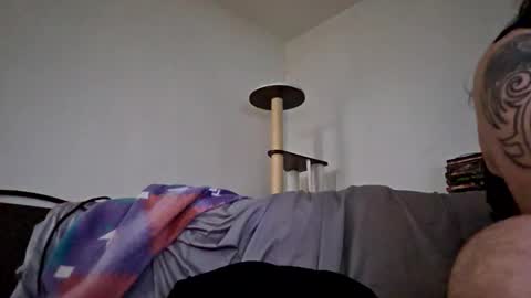 Snapshot of greenvertgo chatting on 10/23/25, 01:21 greenvertgo online show from 10/23/25, 01:21