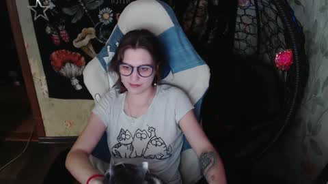 Lina online show from 03/17/26, 11:02