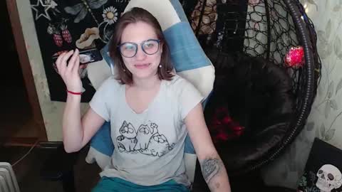 Lina online show from 03/19/26, 10:52