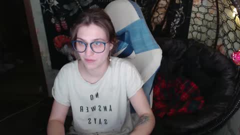 Lina online show from 03/23/26, 12:31