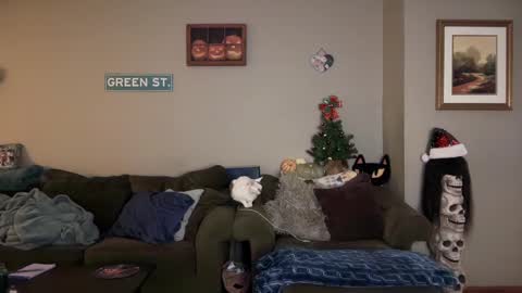 Snapshot of greenxxxqueen chatting on 12/13/24, 06:31 SexQueen Nikki online show from 12/13/24, 06:31