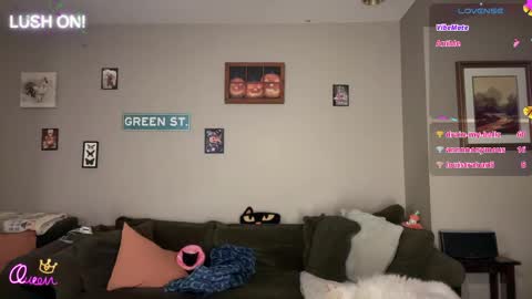 SexQueen Nikki online show from 04/25/26, 04:37