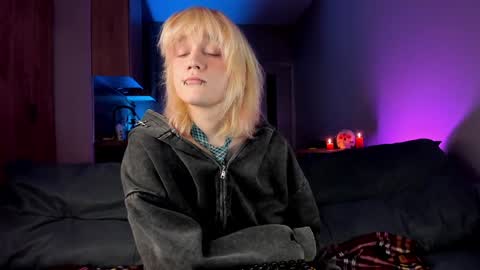 Greg-independent model online show from 02/01/25, 07:02