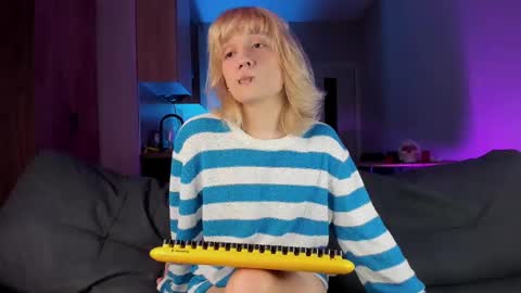 Greg-independent model online show from 03/11/25, 07:36