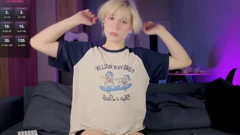 Greg-independent model online show from 11/19/25, 06:30