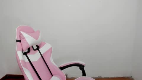 Snapshot of greicy_rouse chatting on 01/17/25, 01:56 greicy_rouse online show from 01/17/25, 01:56