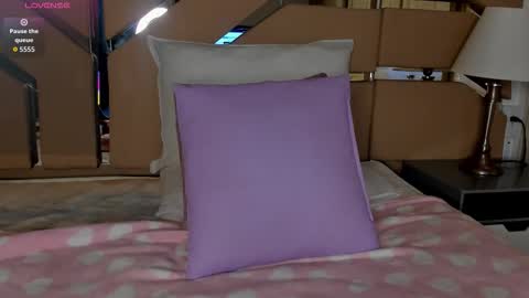 Snapshot of greidy_baker chatting on 11/28/25, 02:36 greidy_baker online show from 11/28/25, 02:36