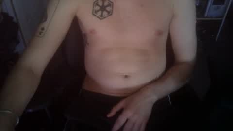 Snapshot of greloz chatting on 02/19/25, 10:09 greloz online show from 02/19/25, 10:09