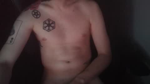 Snapshot of greloz chatting on 09/29/25, 04:39 greloz online show from 09/29/25, 04:39