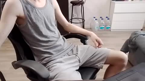 Snapshot of greonn chatting on 04/27/26, 10:02 Felix online show from 04/27/26, 10:02