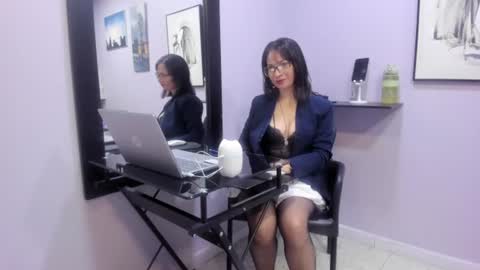 Snapshot of greta_borbon chatting on 06/22/26, 11:29 Greta online show from 06/22/26, 11:29