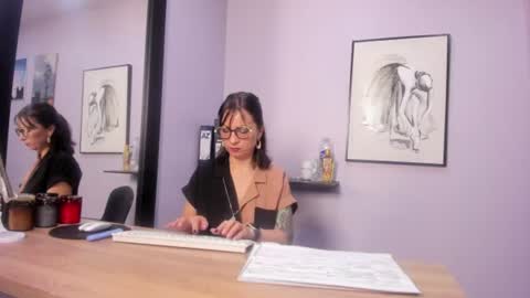 Snapshot of greta_borbon chatting on 06/26/26, 11:47 Greta online show from 06/26/26, 11:47