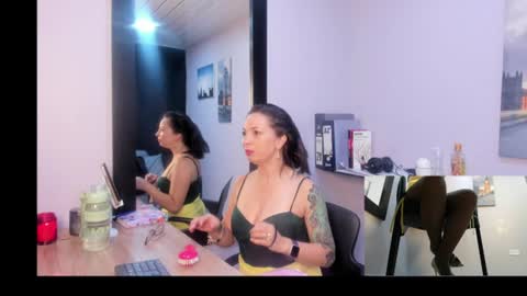 Snapshot of greta_borbon chatting on 07/11/26, 11:57 Greta online show from 07/11/26, 11:57
