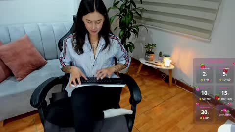  Emmy  online show from 02/06/25, 02:55