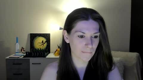 Snapshot of gretamiln chatting on 02/07/26, 04:43 Greta online show from 02/07/26, 04:43