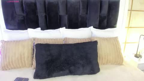 Greta Velvet  online show from 02/19/26, 11:12