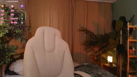 gretchen_mol online show from 11/20/25, 07:41