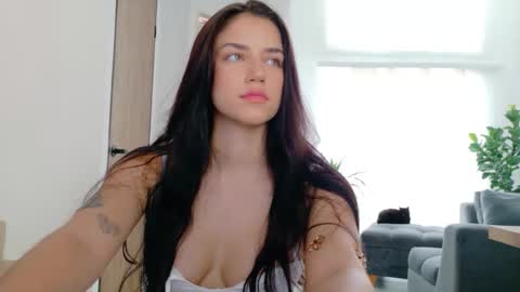 Snapshot of grettabenett_ chatting on 05/27/26, 09:12 Gretta online show from 05/27/26, 09:12