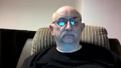 Snapshot of grey_dom chatting on 12/21/24, 05:18 Master  Sir online show from 12/21/24, 05:18